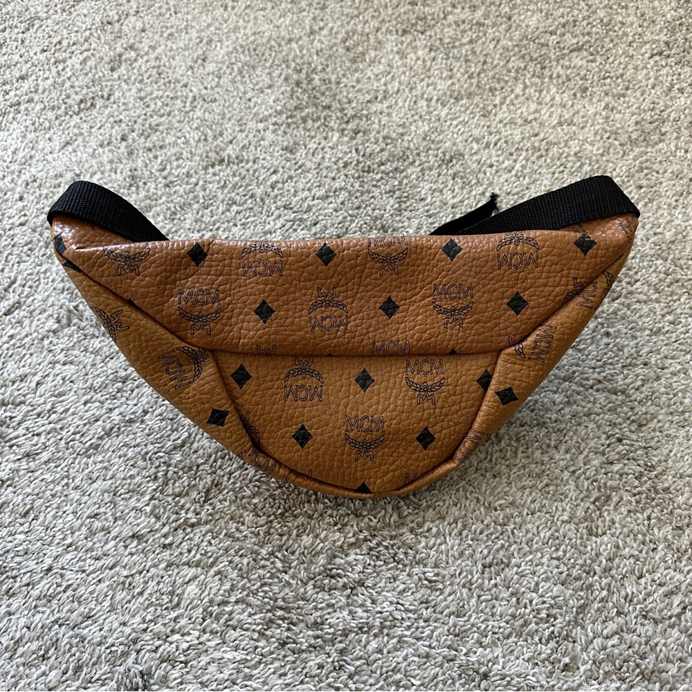 MCM Belt Bag - Picture 3 of 4